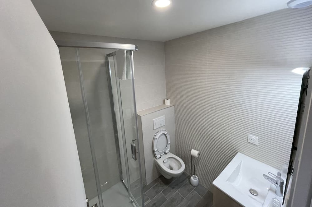Photo of Bathroom in Le Thillay