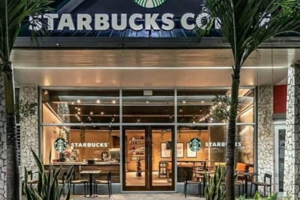 Photo of Outdoor in Beverly Hills