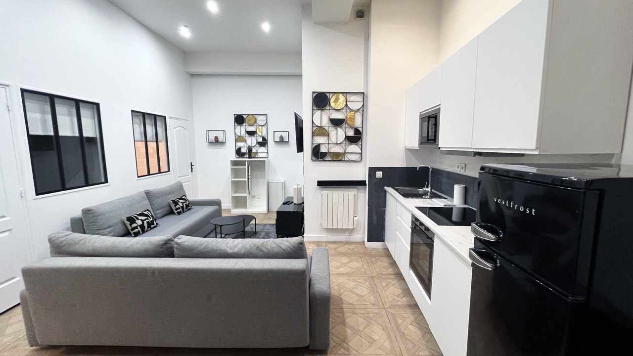 Photo of Livingroom in 10th Arrondissement
