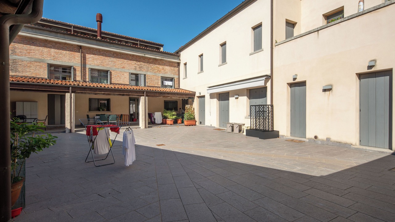 Photo of Outdoor in Longa