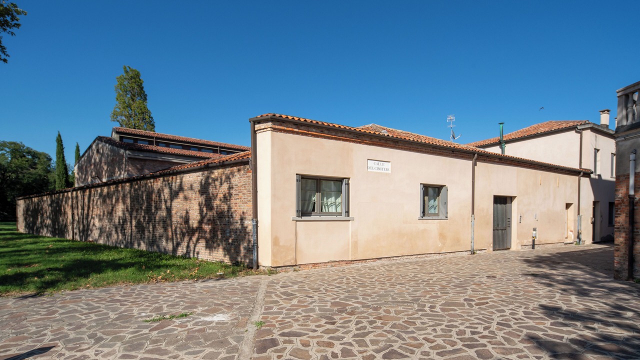 Photo of Outdoor in Longa