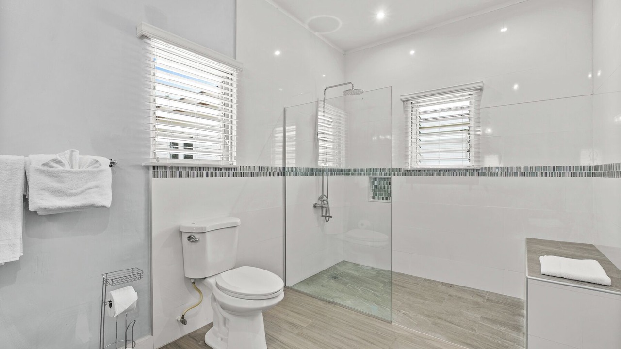 Photo of Bathroom in Runaway Bay