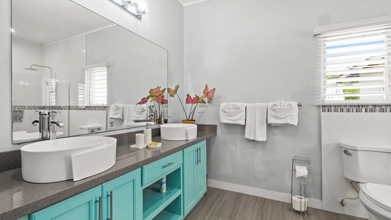 Photo of Bathroom in Runaway Bay