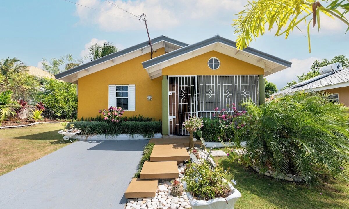 Photo of Outdoor in Mammee Bay