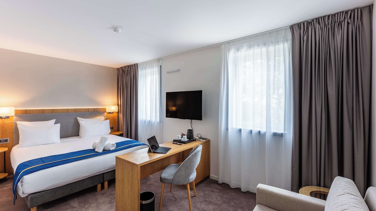 Photo of Bedroom in Rosny-sous-Bois