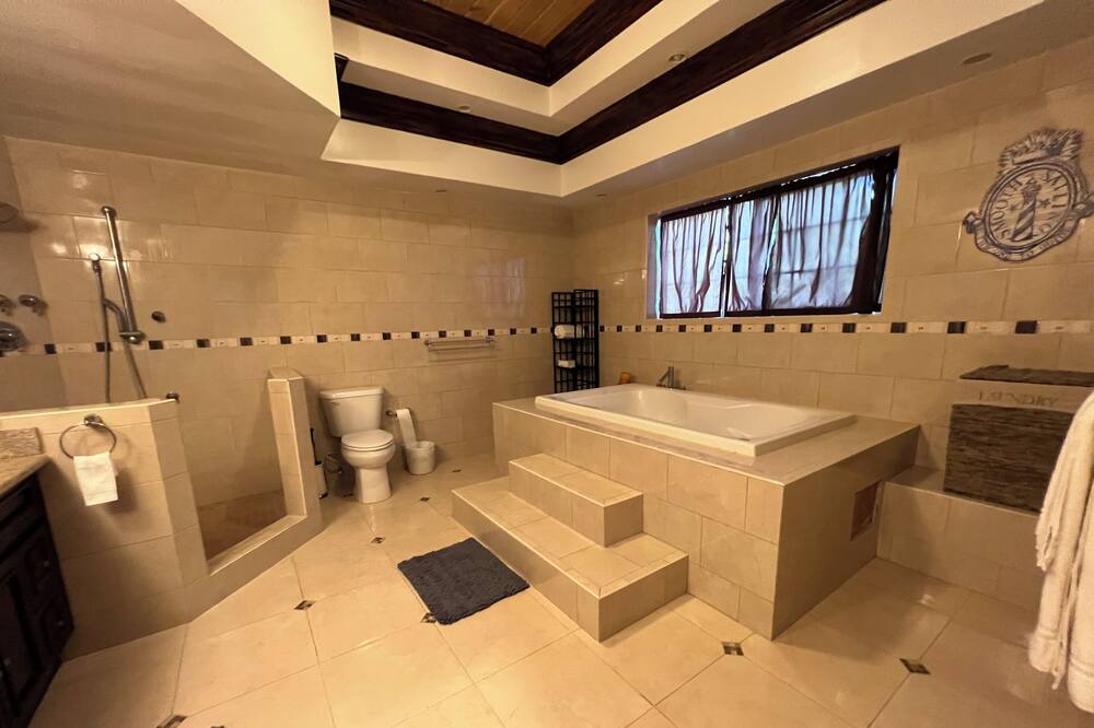 Photo of Bathroom in George Town