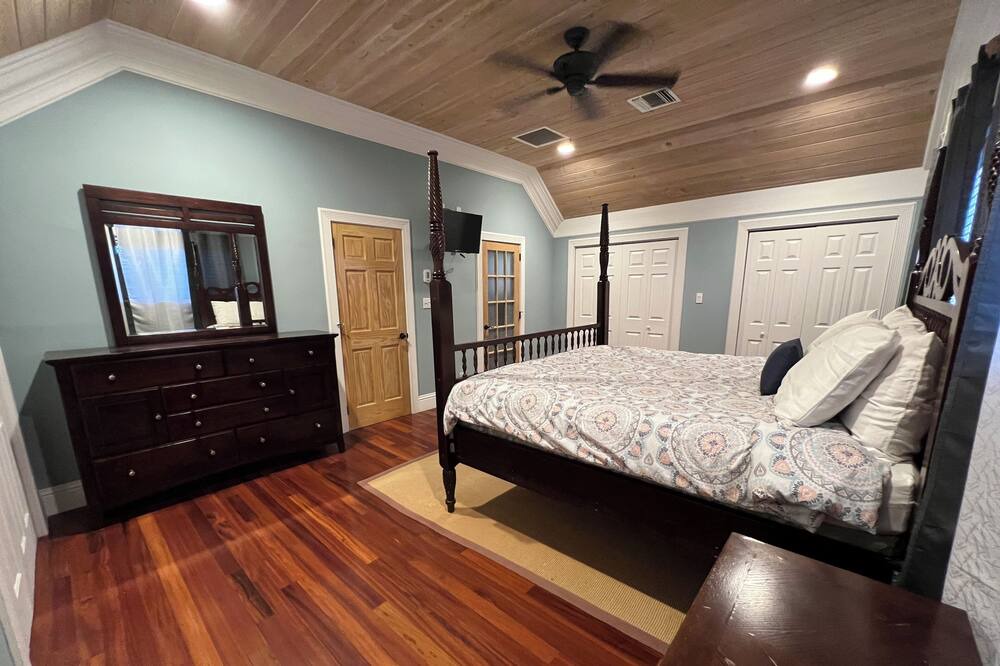 Photo of Bedroom in George Town