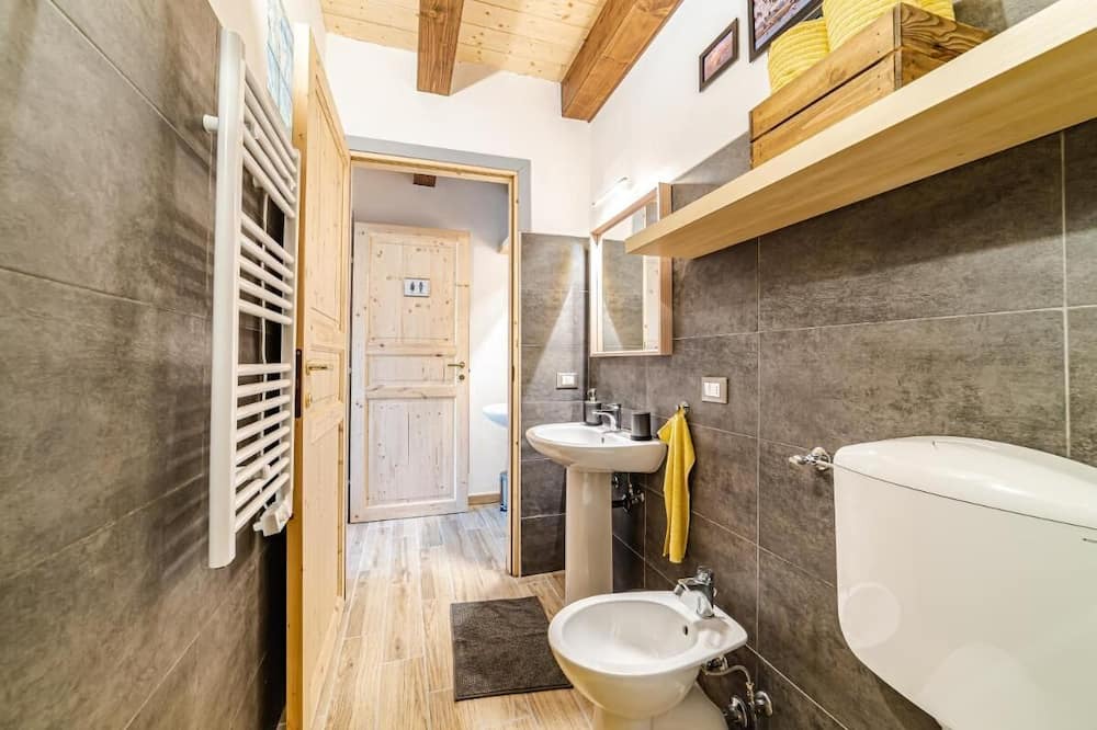 Photo of Bathroom in Crespino