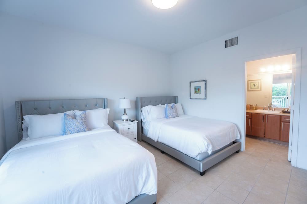 Photo of Bedroom in Alice Town