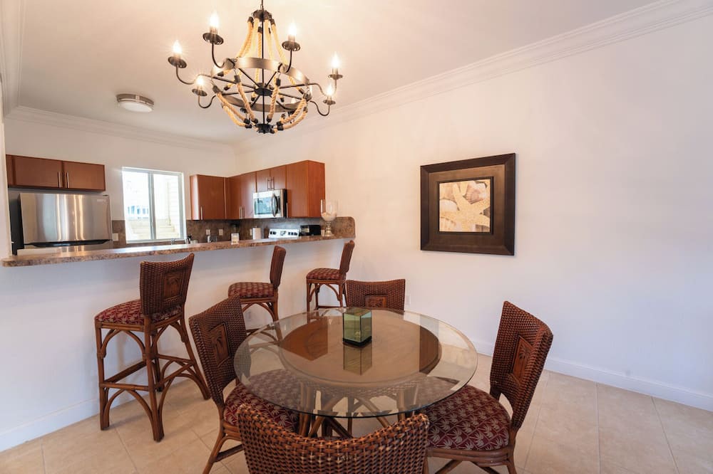 Photo of Livingroom in Alice Town