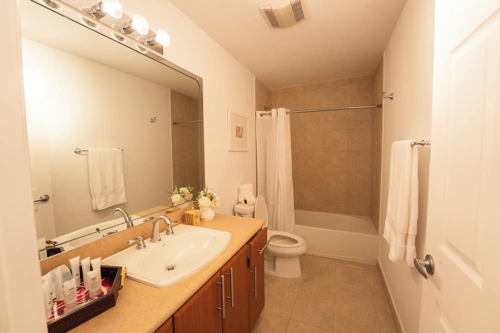 Photo of Bathroom in Alice Town
