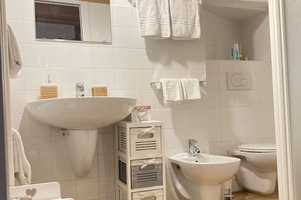 Photo of Bathroom in Negrar