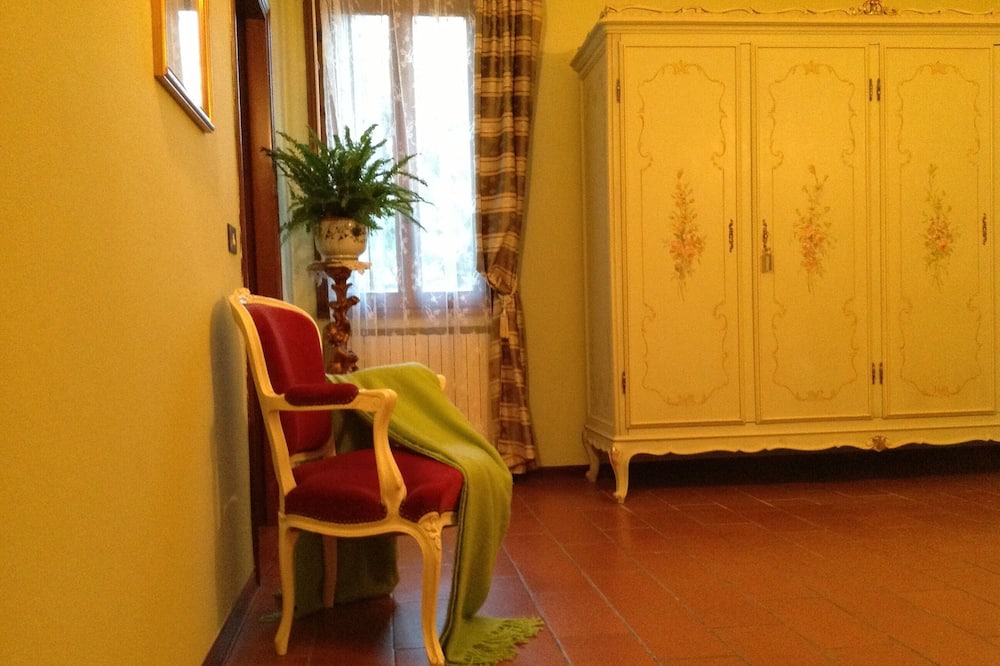 Photo of Others in Arqua Petrarca