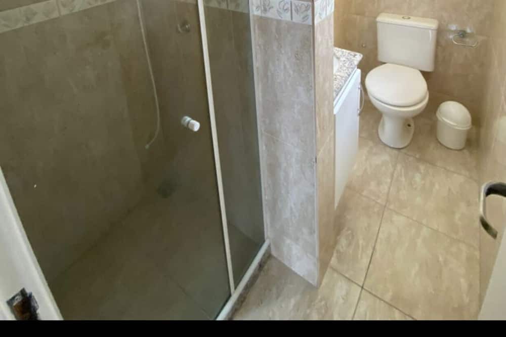 Photo of Bathroom in Pero