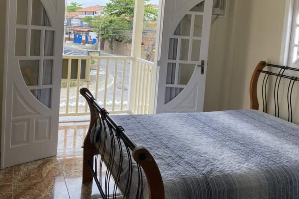 Photo of Bedroom in Pero