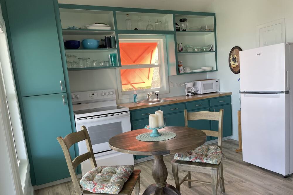 Photo of Bedroom in Spanish Wells