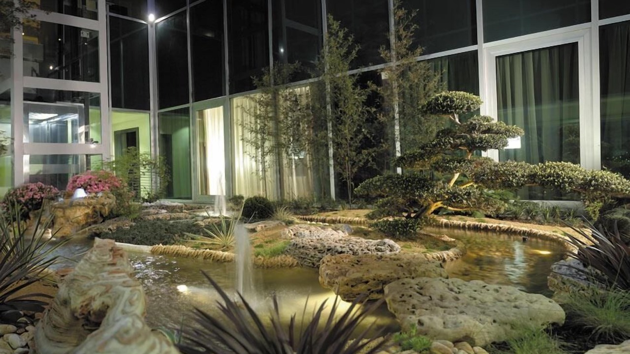 Photo of Outdoor in Zane