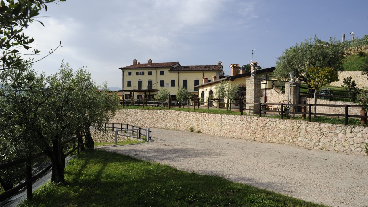 Photo of Outdoor in Illasi