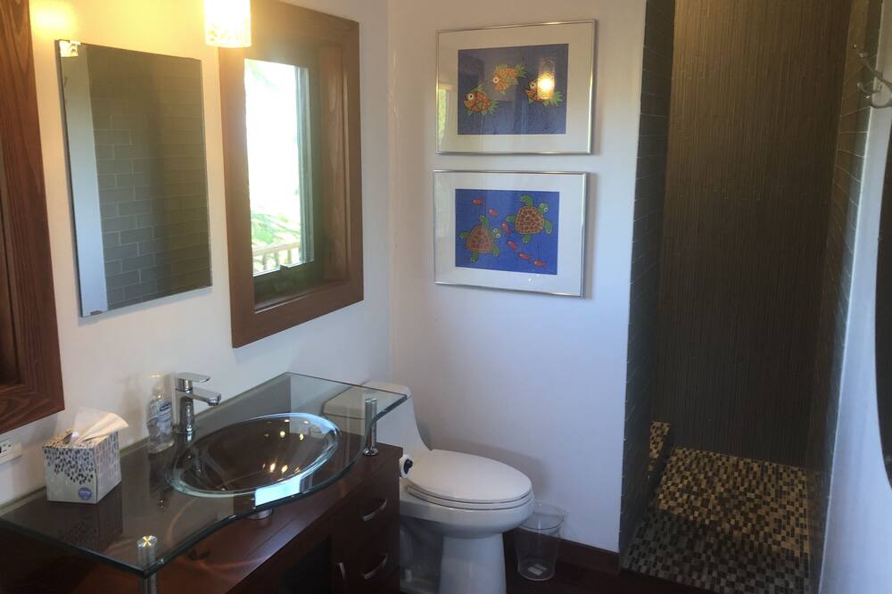 Photo of Bathroom in Hope Town