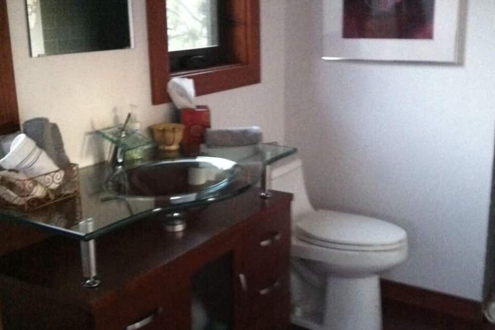 Photo of Bathroom in Hope Town