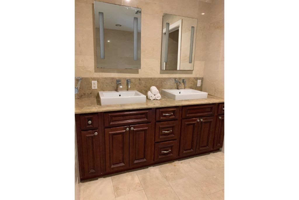 Photo of Bathroom in Bahamia West