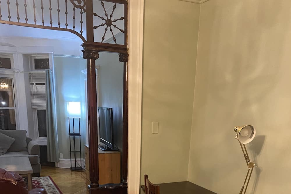 Photo of Bedroom in Dyker Heights