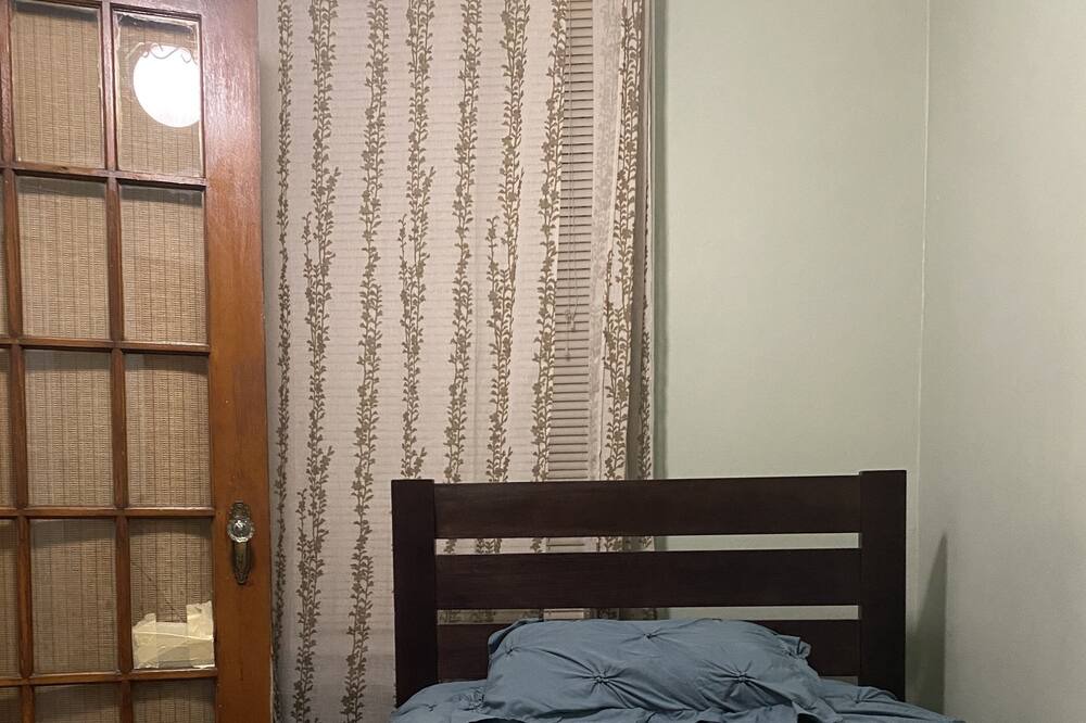 Photo of Bedroom in Dyker Heights
