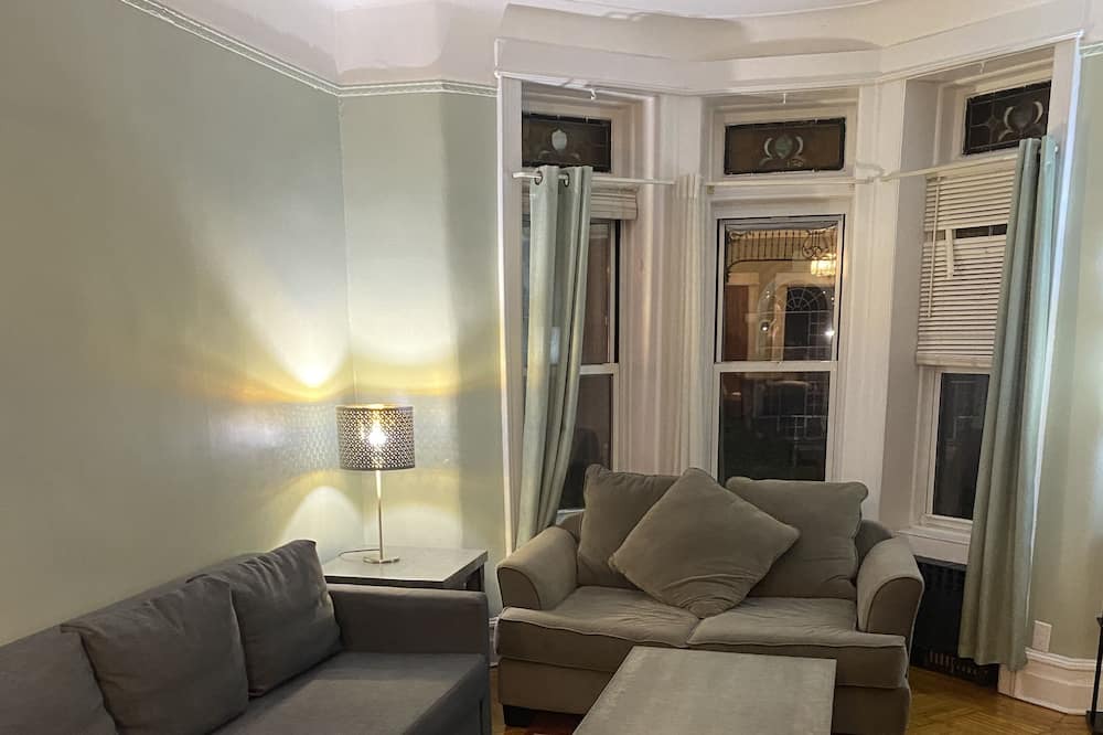 Photo of Livingroom in Dyker Heights