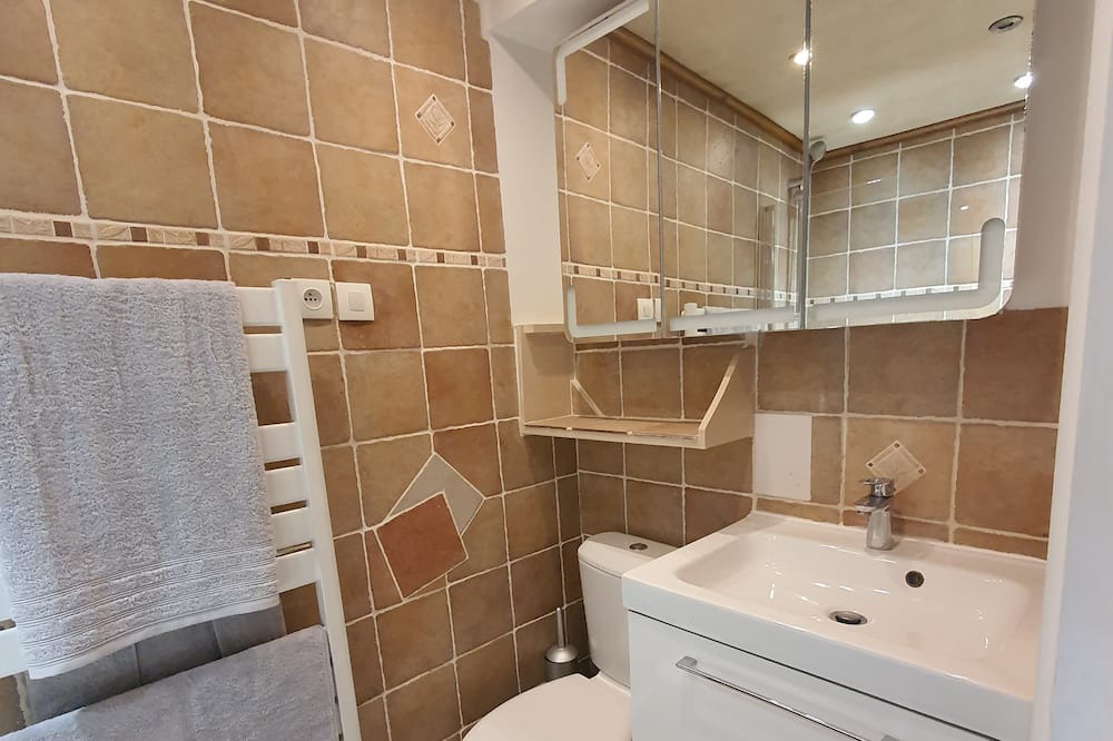 Photo of Bathroom in Sceaux