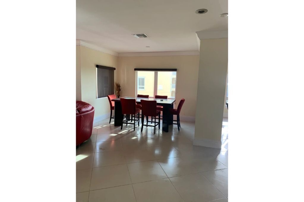 Photo of Others in Bahamia West