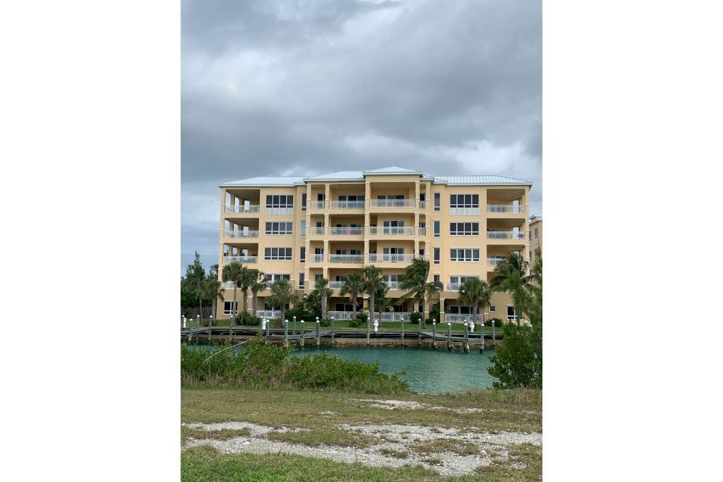 Photo of Outdoor in Bahamia West