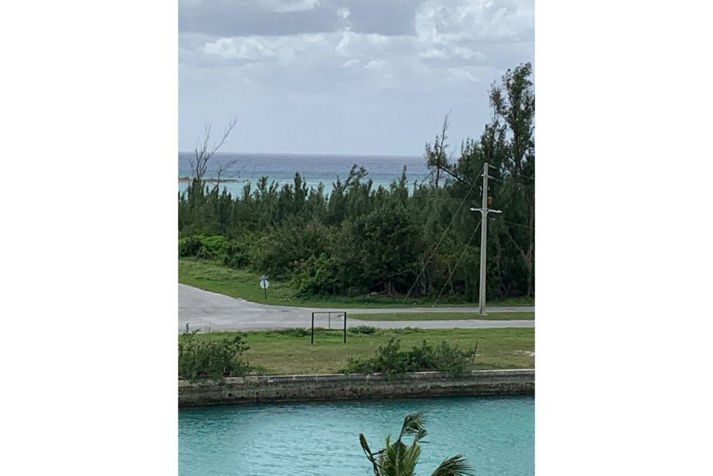 Photo of Others in Bahamia West