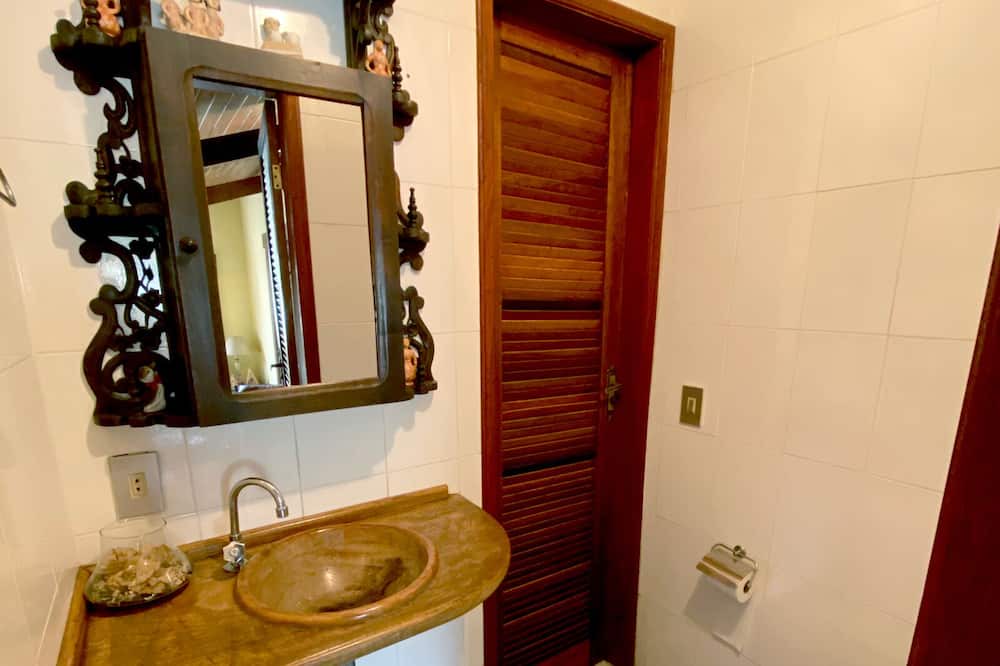 Photo of Bathroom in Mendes