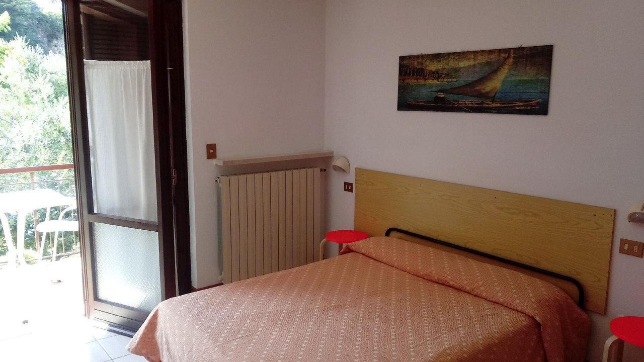 Photo of Bedroom in Malcesine Old Town