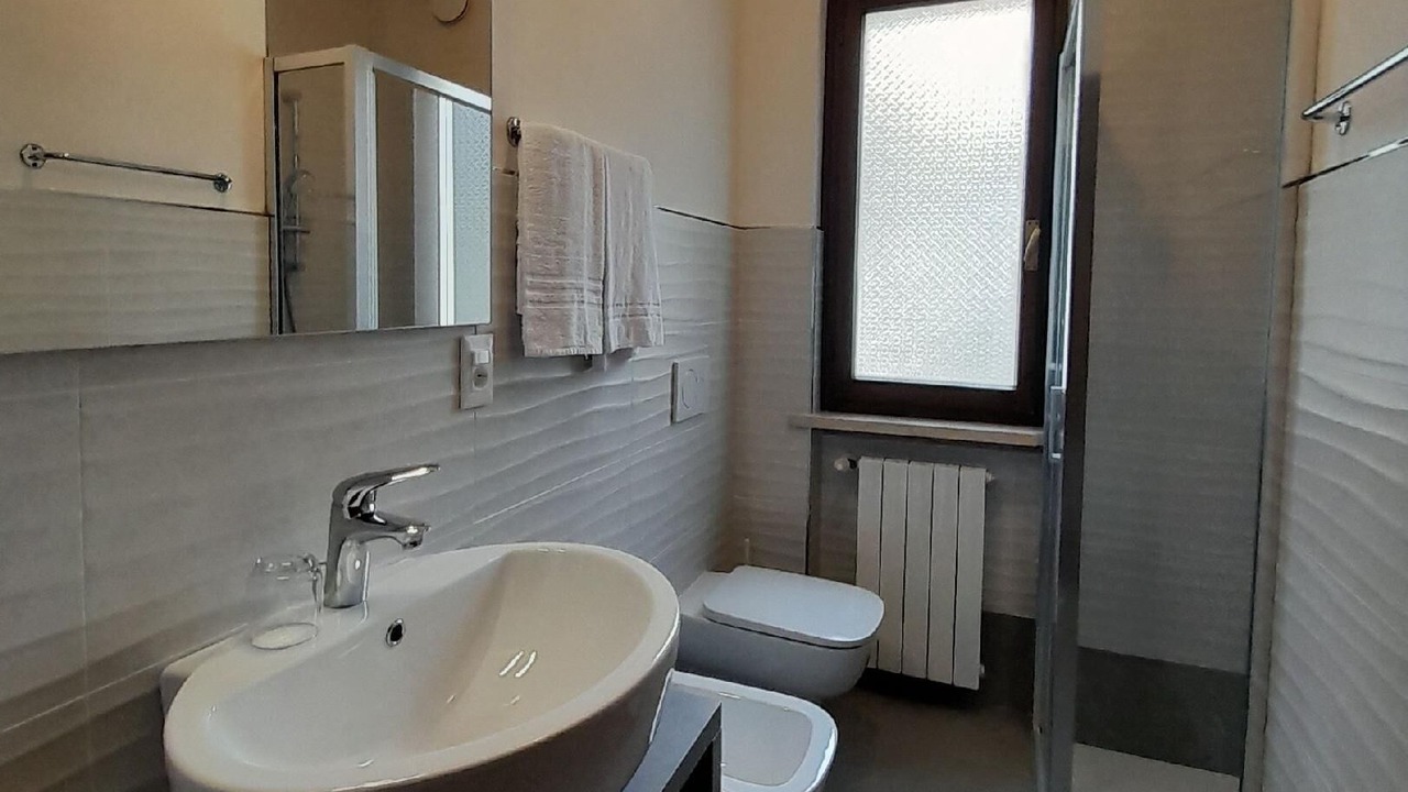 Photo of Bathroom in Malcesine Old Town