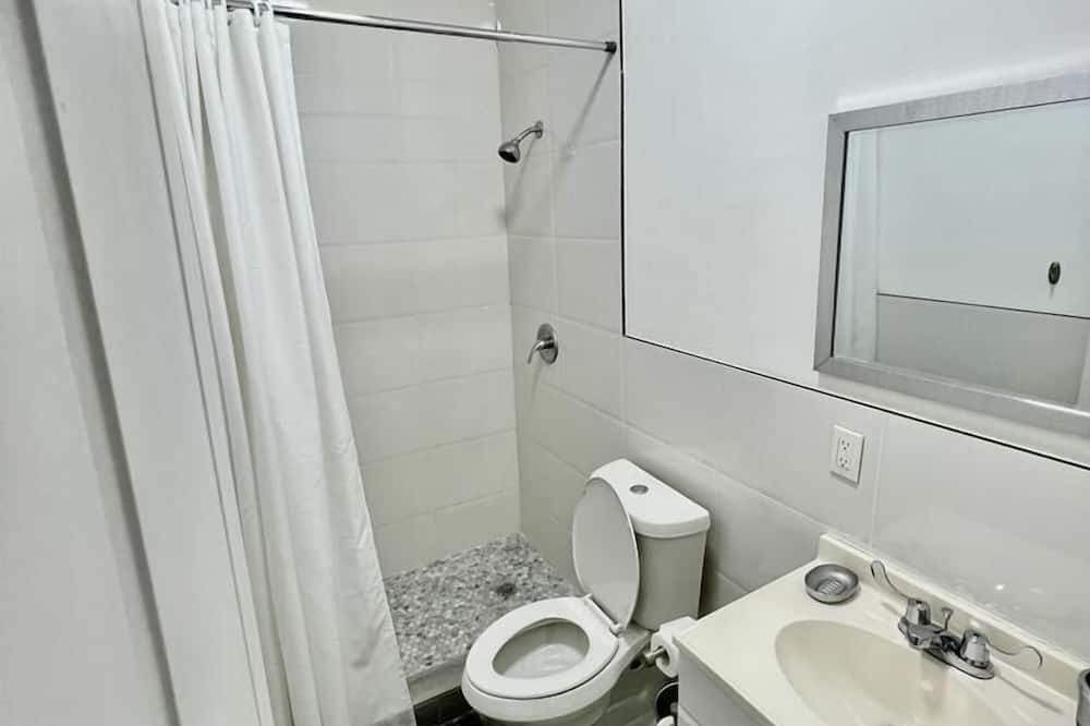 Photo of Bathroom in Rolleville