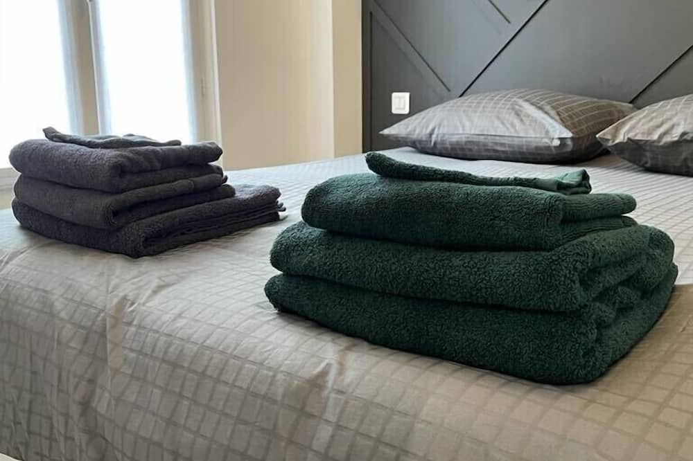 Photo of Bedroom in Le Plessis-Robinson