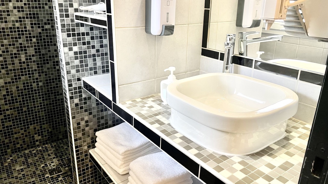 Photo of Bathroom in Montreuil