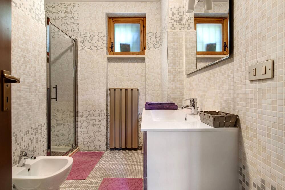 Photo of Bathroom in San Zeno di Montagna