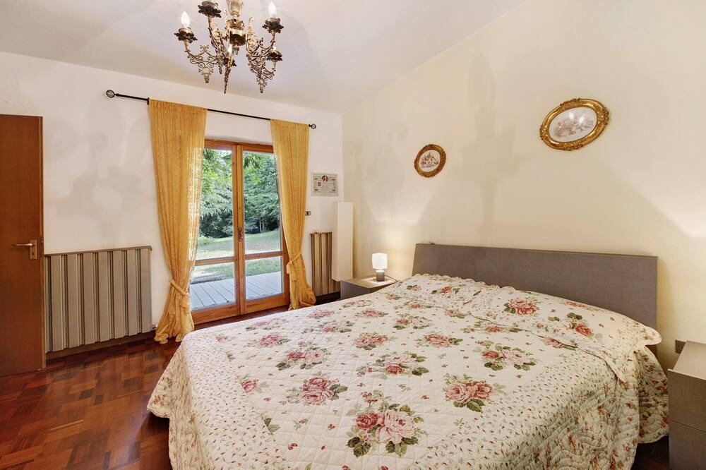 Photo of Bedroom in San Zeno di Montagna
