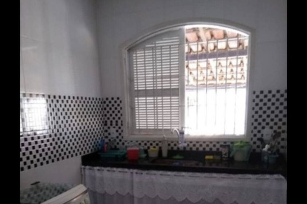 Photo of Bathroom in Itaipuacu