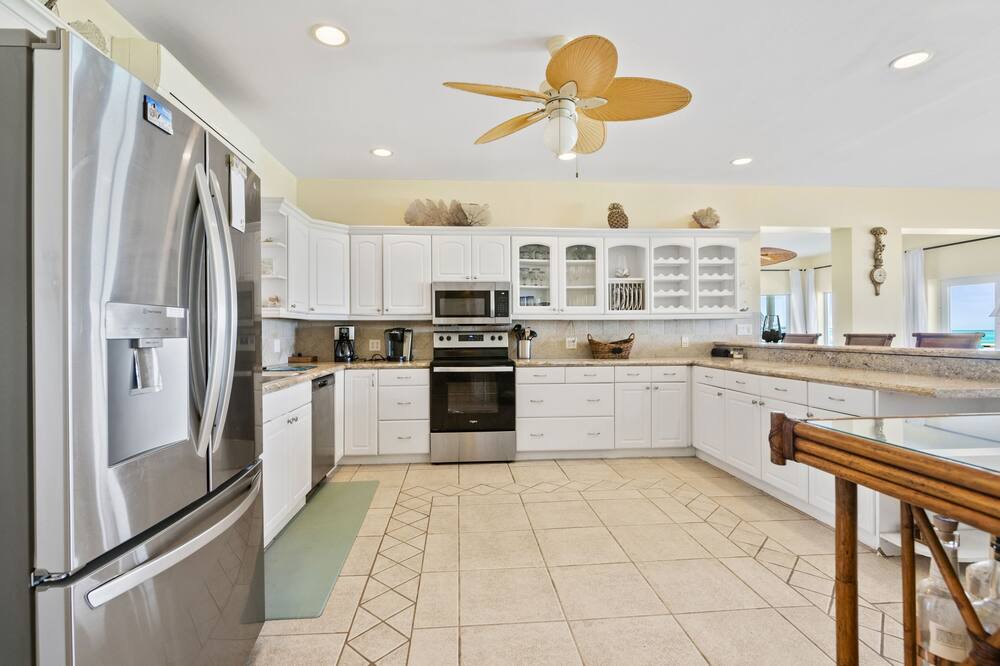 Photo of Kitchen in Tar Bay