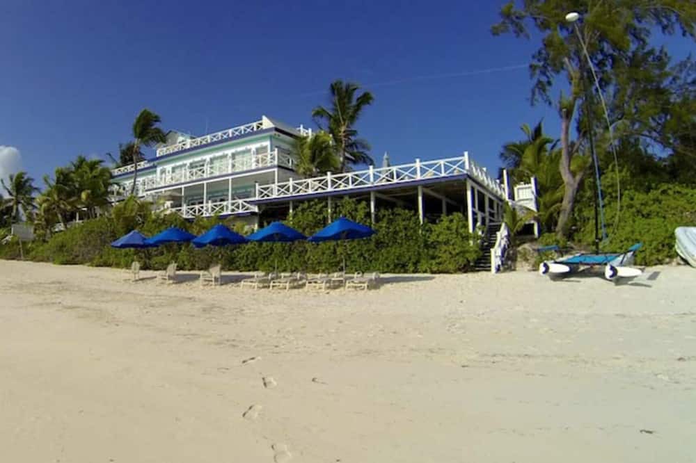 Photo of Others in Tar Bay