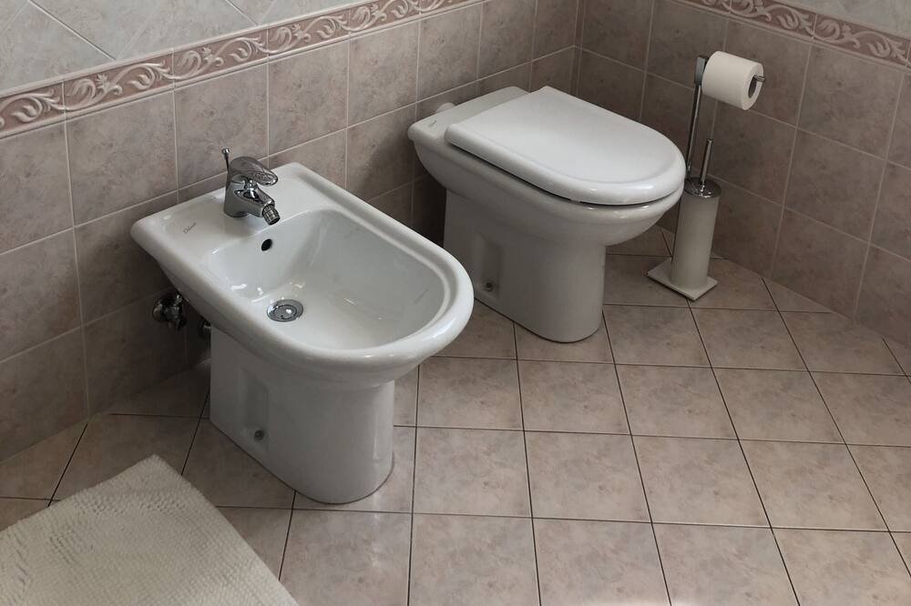 Photo of Bathroom in Mirano