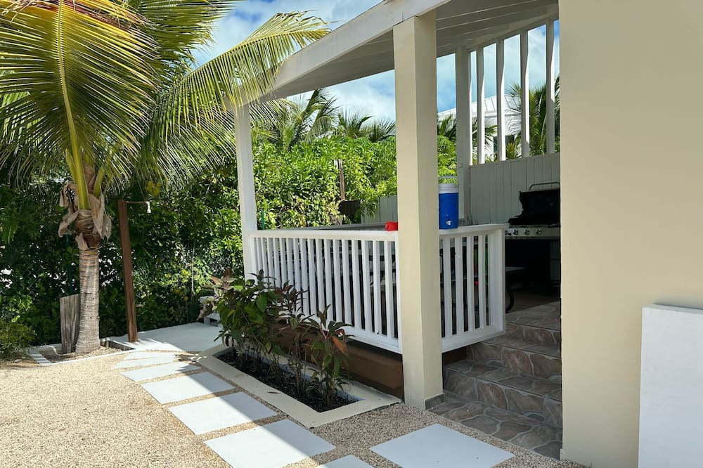 Photo of Outdoor in Grace Bay Hills