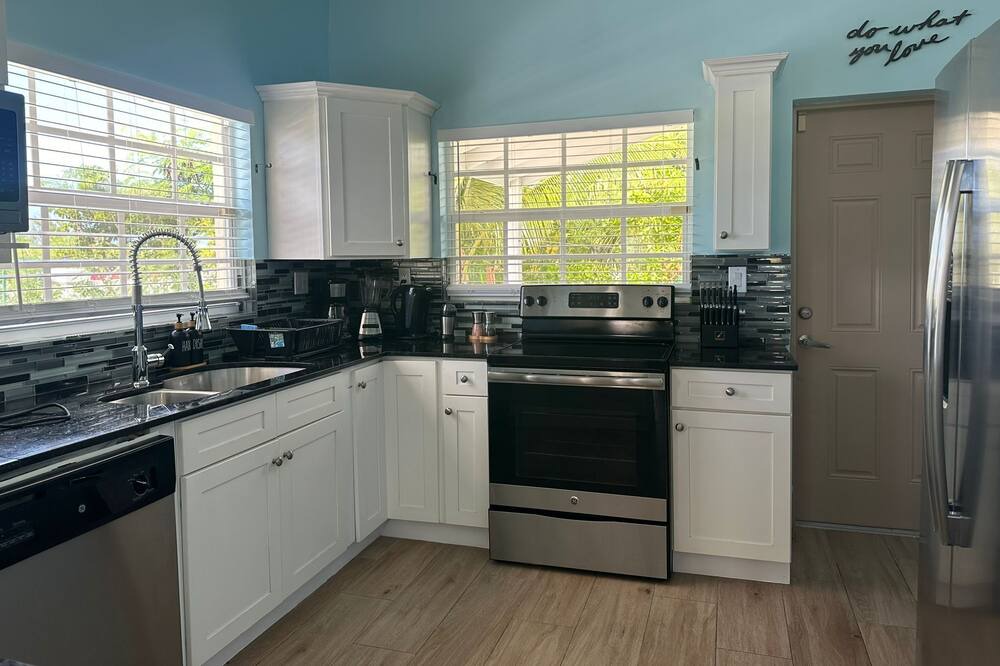 Photo of Kitchen in Grace Bay Hills