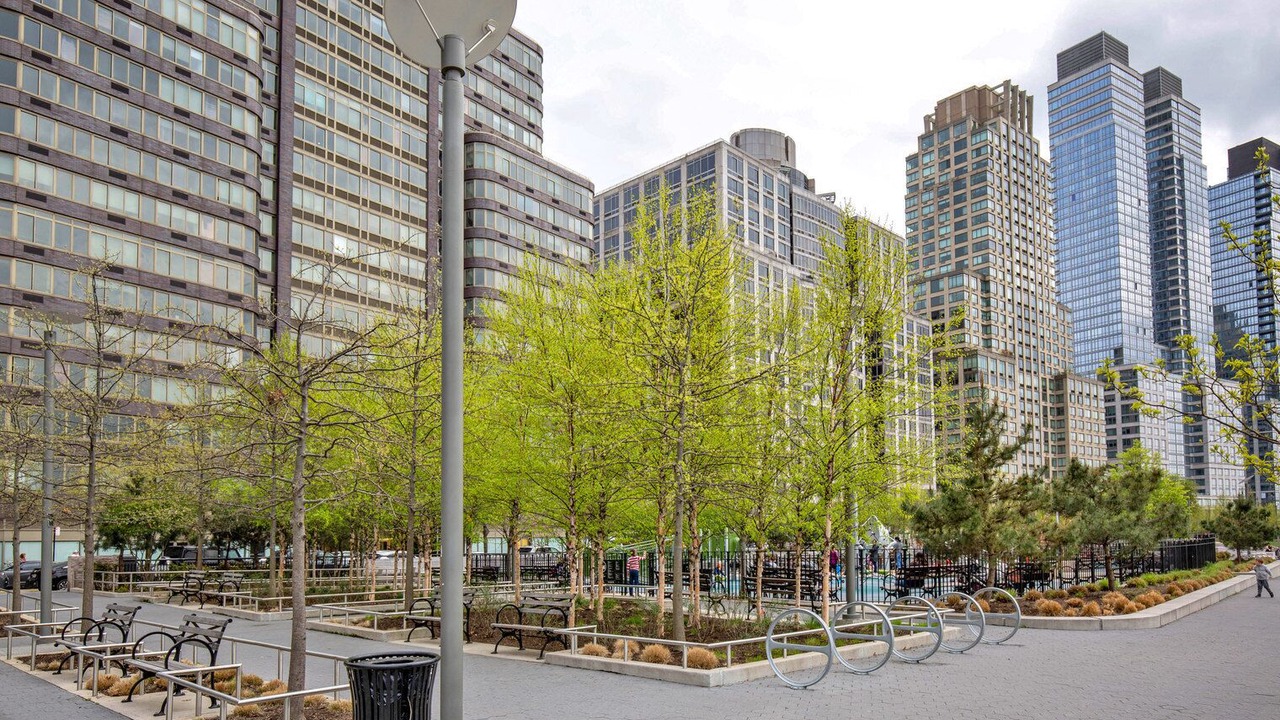 Photo of Outdoor in Lincoln Square