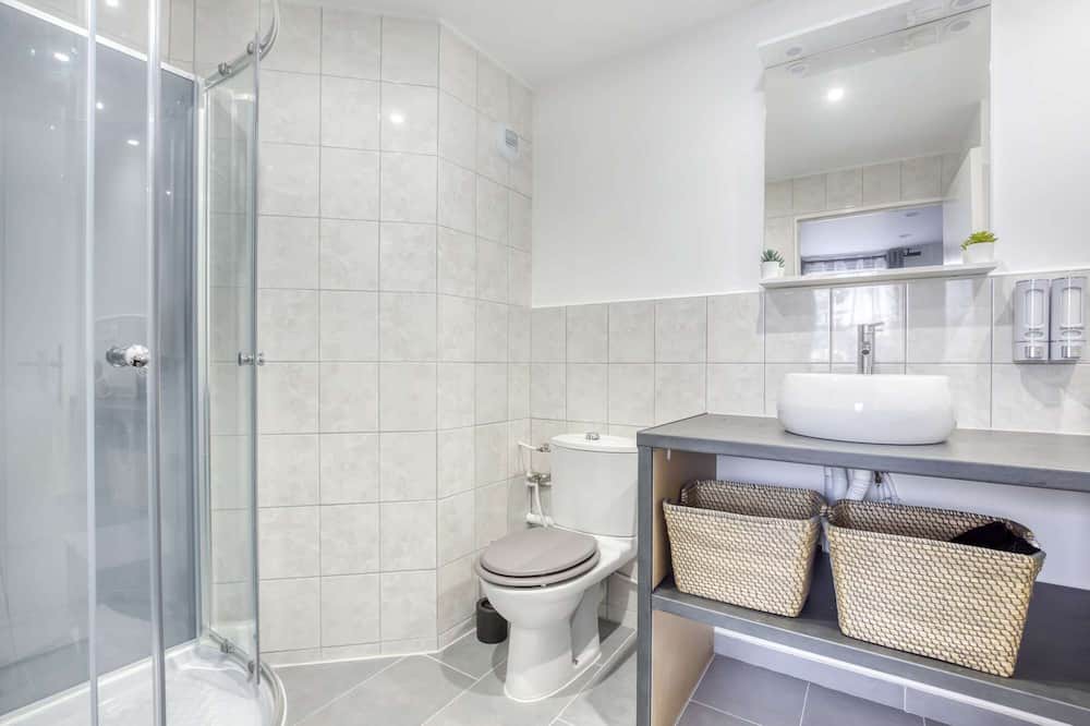 Photo of Bathroom in Magny-le-Hongre