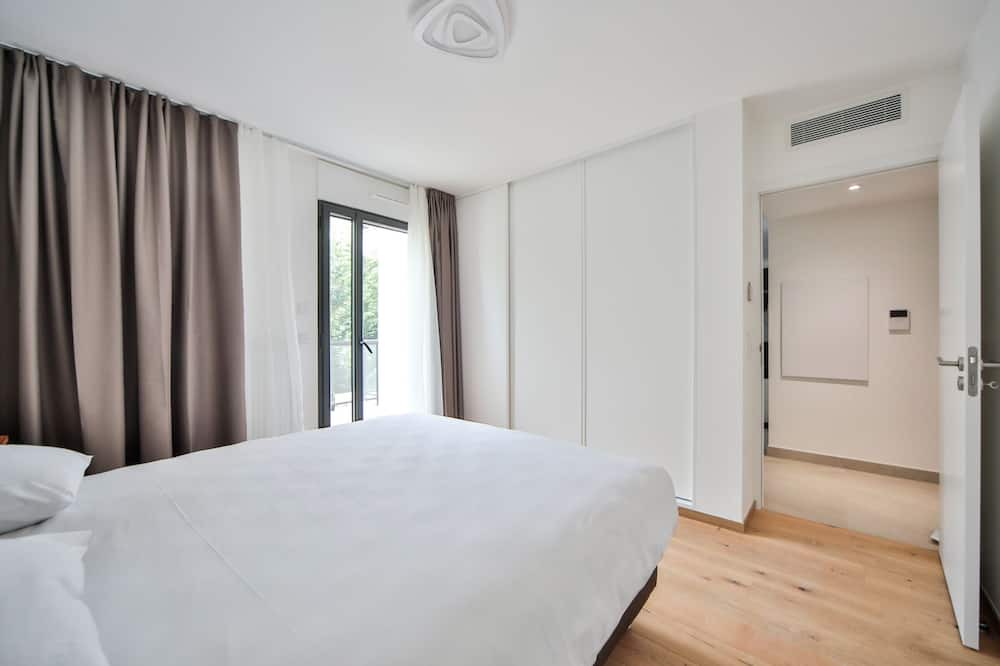 Photo of Bedroom in La Varenne Saint-Hilaire