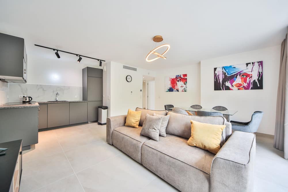 Photo of Bedroom in La Varenne Saint-Hilaire